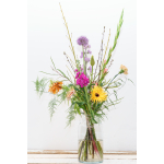 Wild boeket bloemen